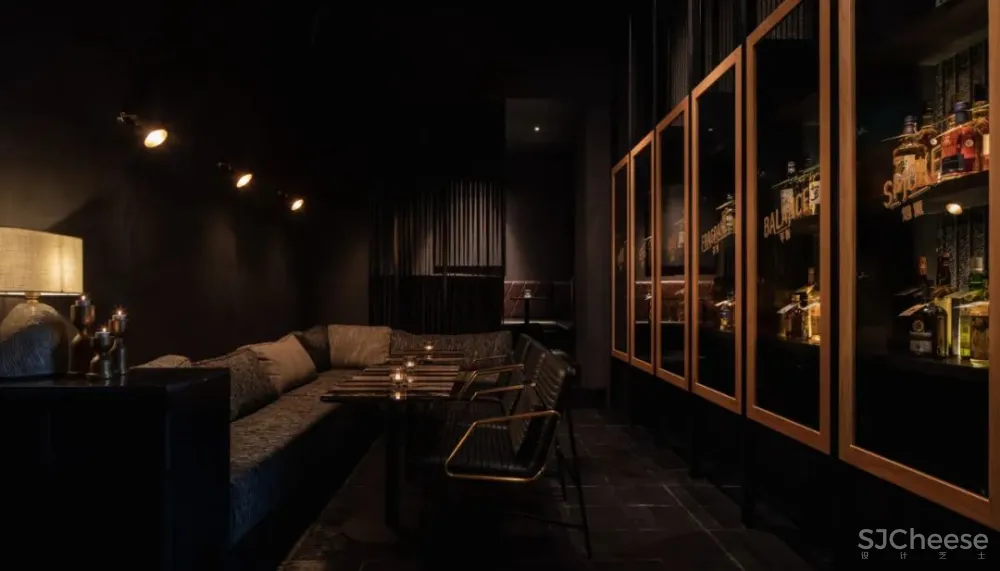 hcreates新作|上海街头惊现伦敦最佳威士忌酒吧Black Rock