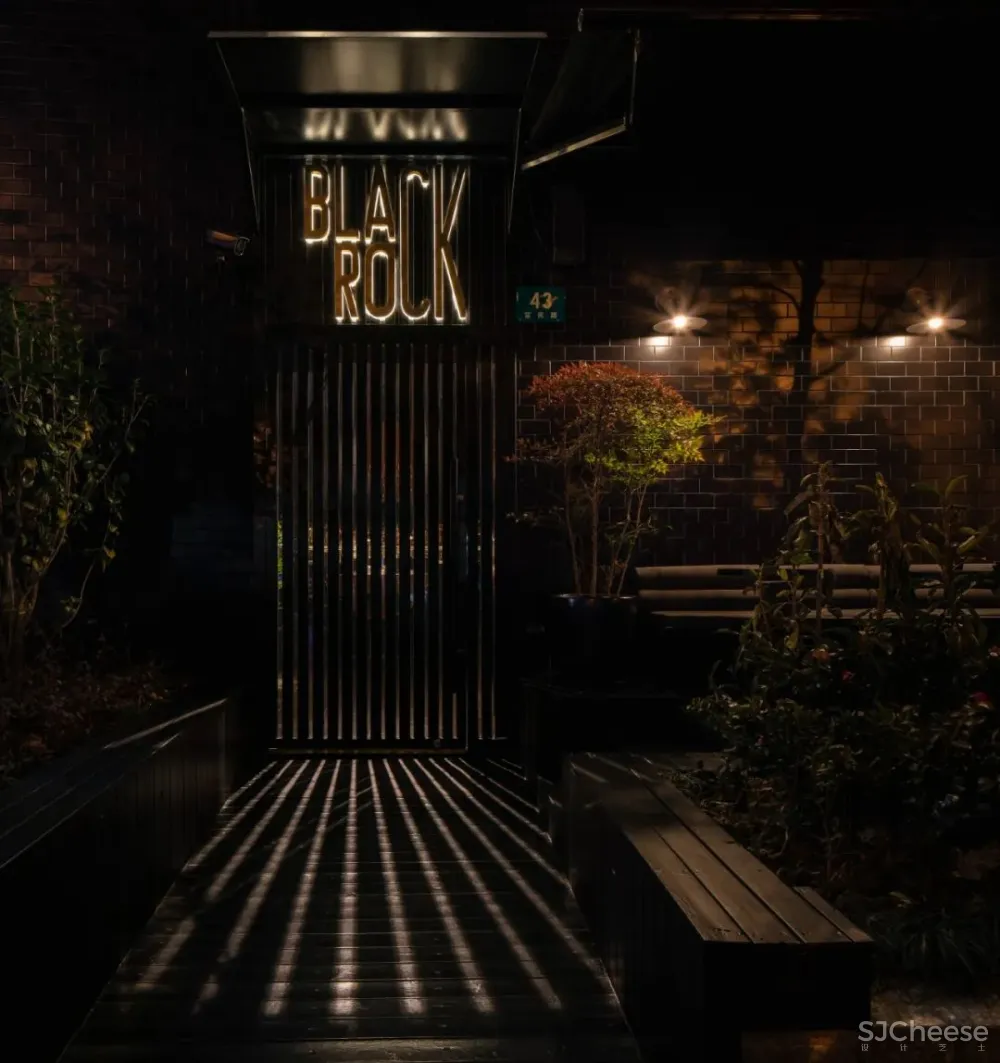 hcreates新作|上海街头惊现伦敦最佳威士忌酒吧Black Rock