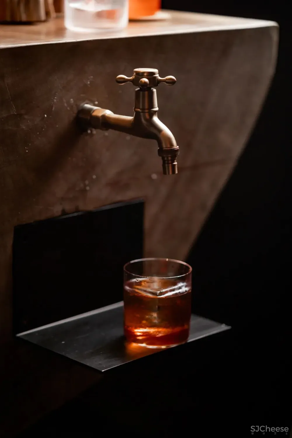 hcreates新作|上海街头惊现伦敦最佳威士忌酒吧Black Rock