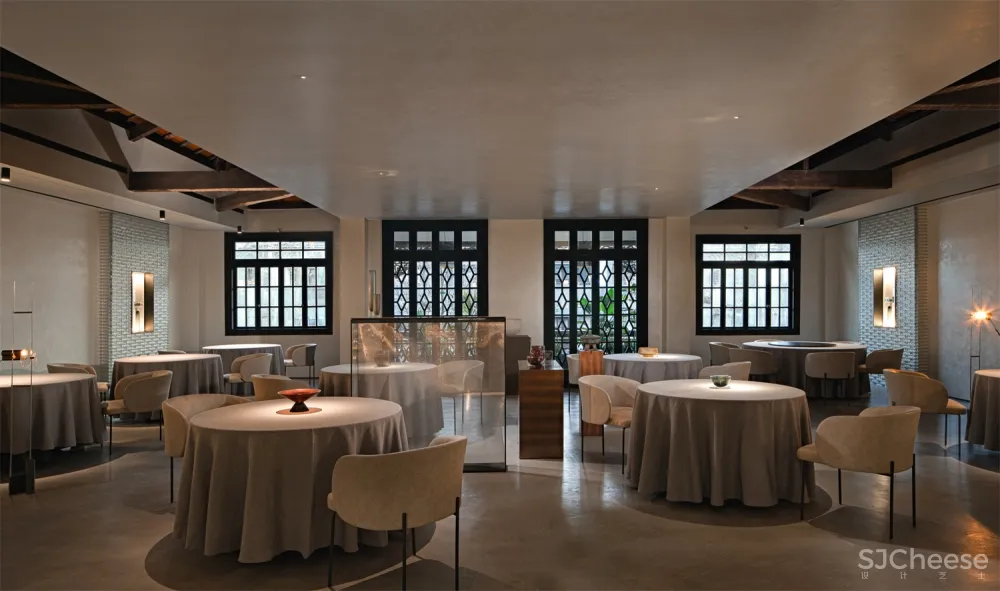 历史建筑中的火锅“博物馆”——八荒设计杭州GUD火锅餐厅旗舰店