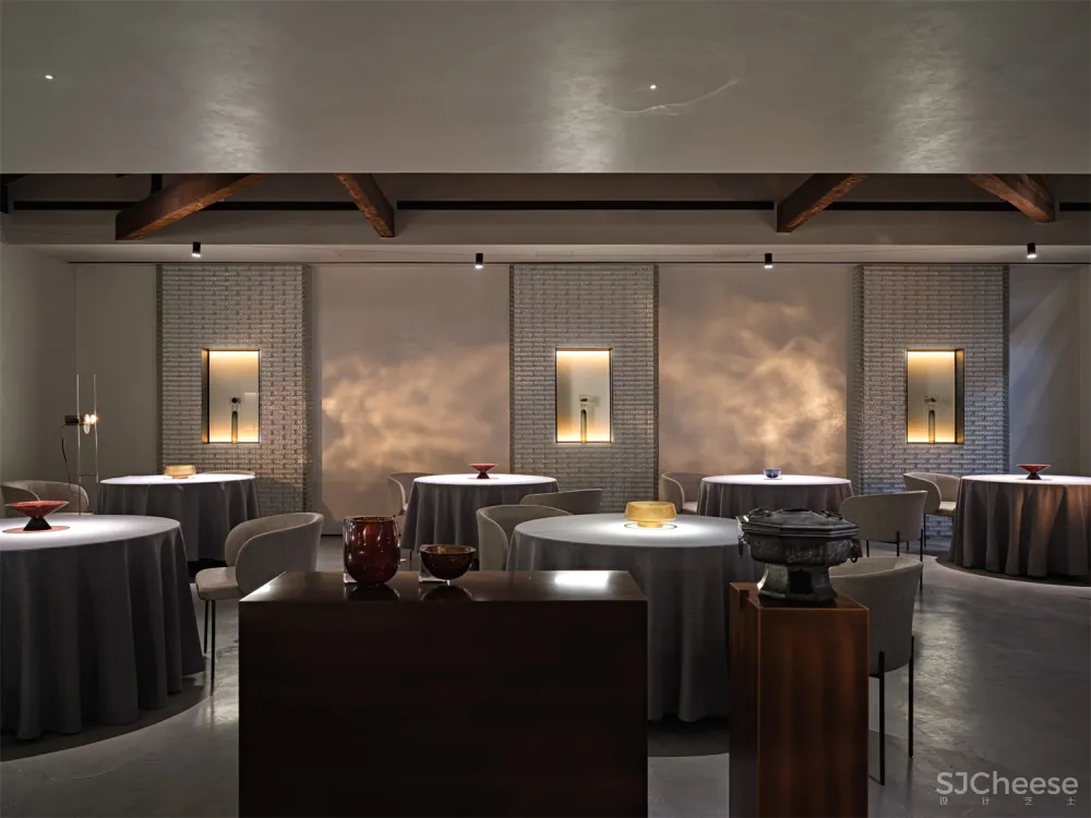 历史建筑中的火锅“博物馆”——八荒设计杭州GUD火锅餐厅旗舰店