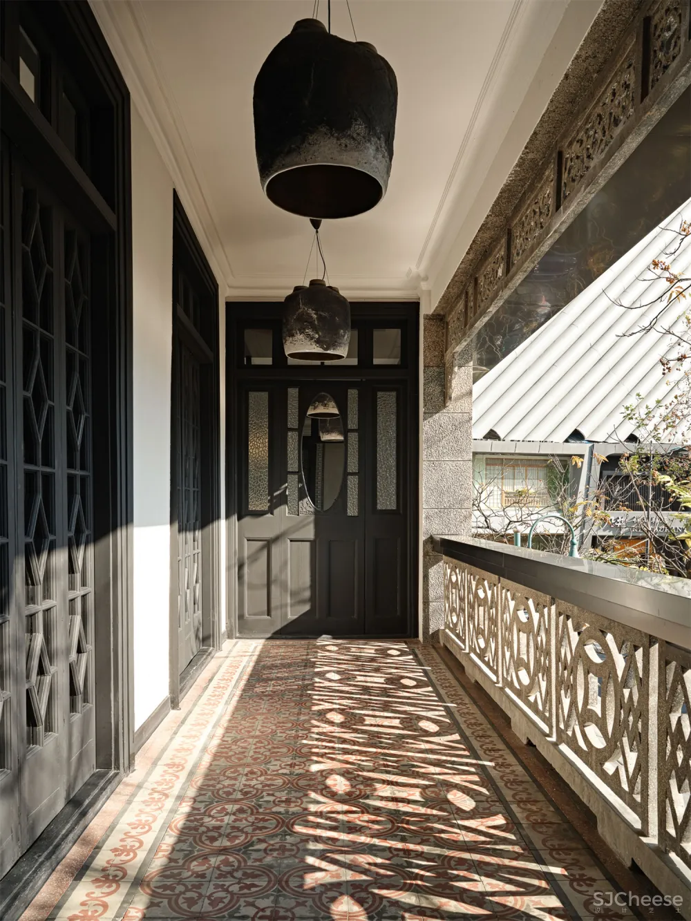 历史建筑中的火锅“博物馆”——八荒设计杭州GUD火锅餐厅旗舰店