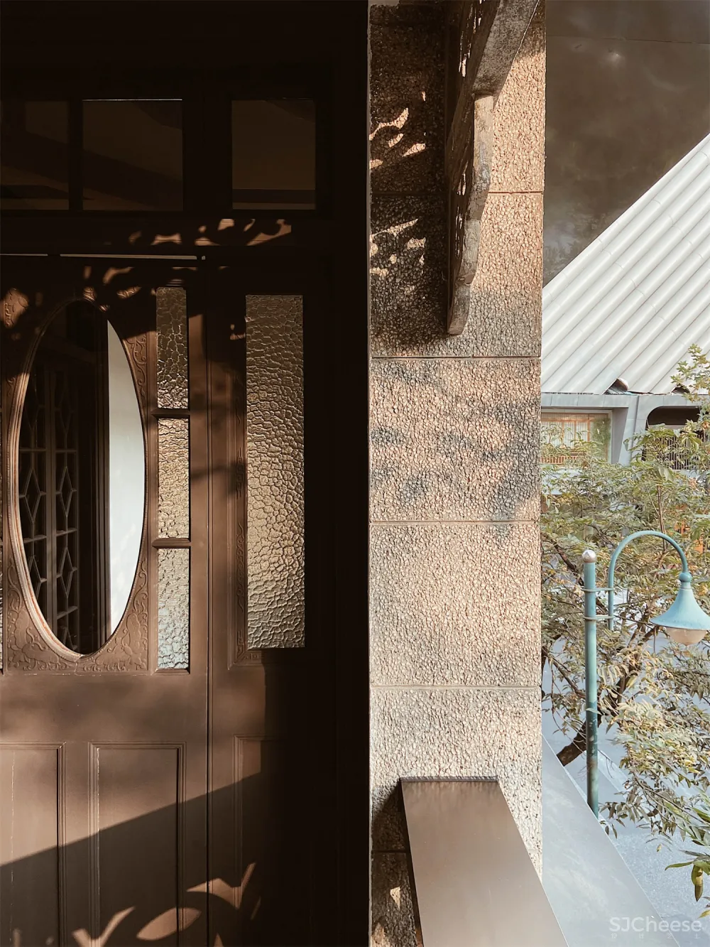 历史建筑中的火锅“博物馆”——八荒设计杭州GUD火锅餐厅旗舰店