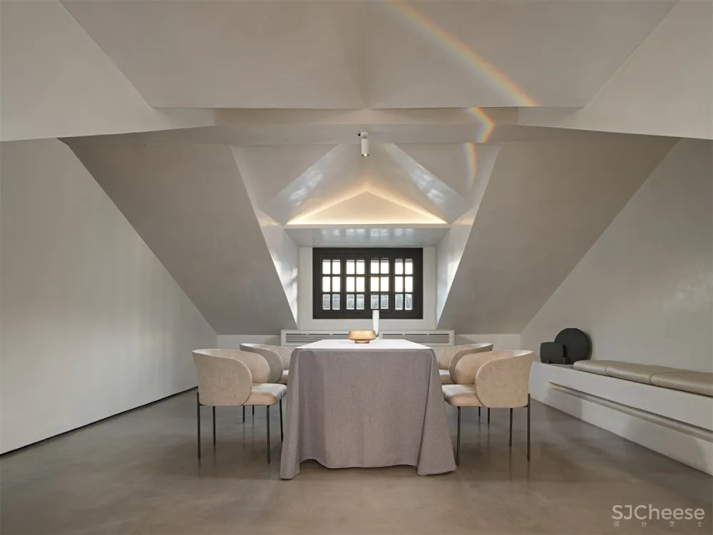 历史建筑中的火锅“博物馆”——八荒设计杭州GUD火锅餐厅旗舰店