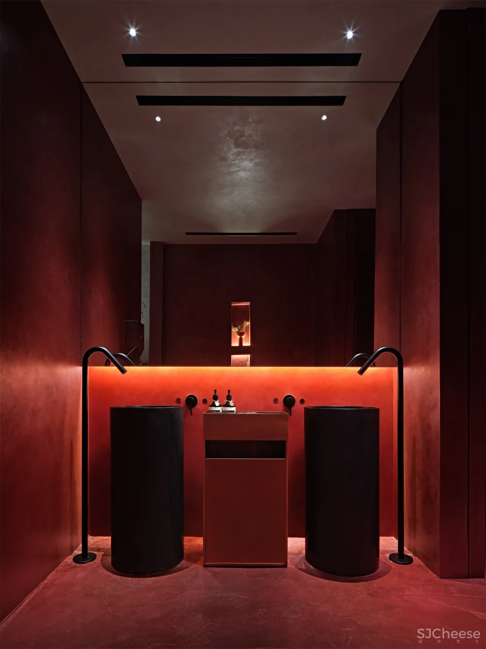 历史建筑中的火锅“博物馆”——八荒设计杭州GUD火锅餐厅旗舰店