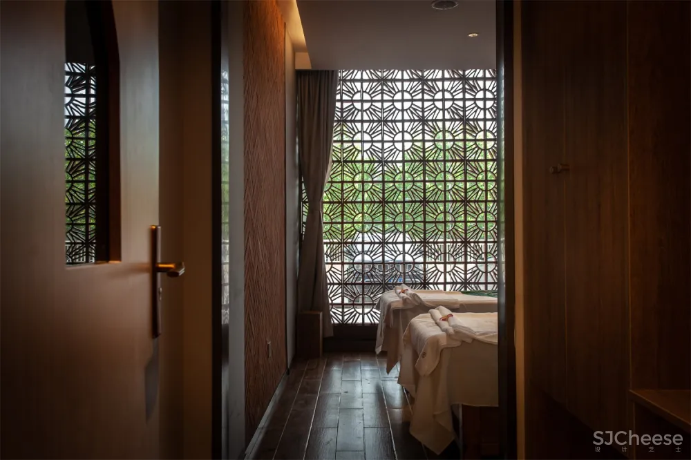 兰纳泰式丨泰式古法按摩·精油SPA