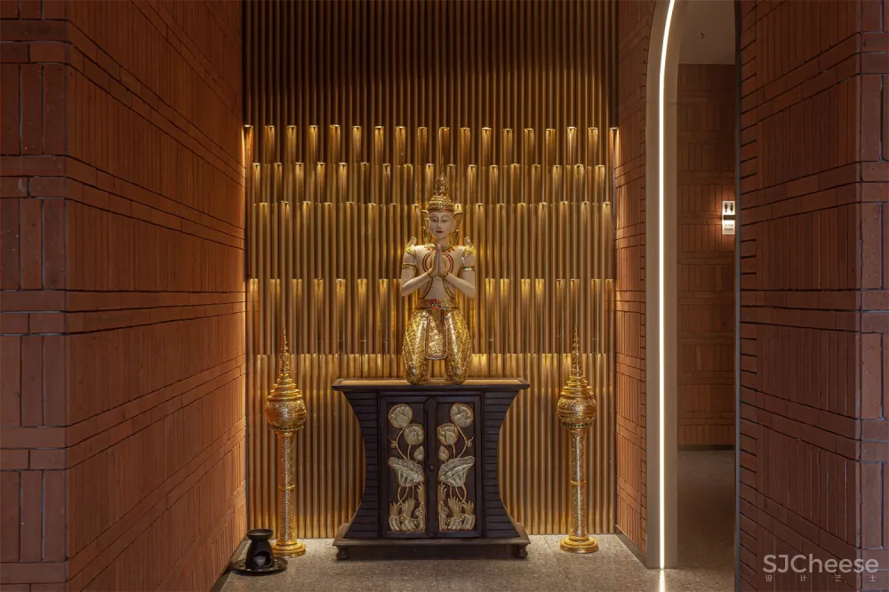 兰纳泰式丨泰式古法按摩·精油SPA