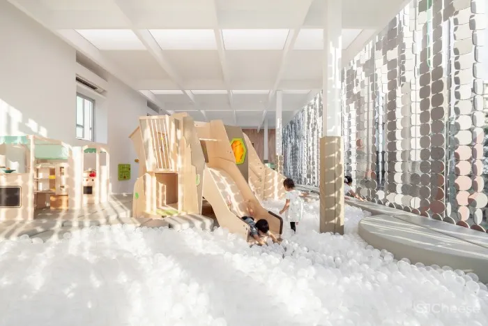 Playville 日间托儿所，打造儿童玩乐的理想地 / NITAPROW