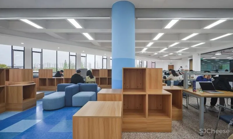 奥默默工作室 从空间生产到空间生长：交大包玉刚图书馆空间改造