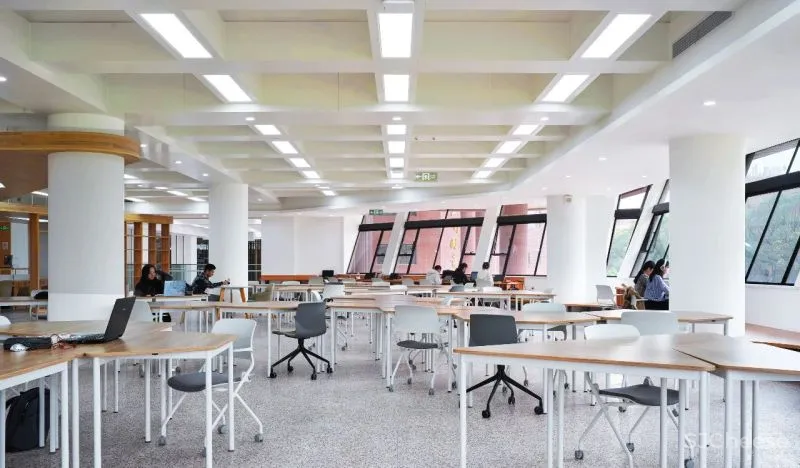 奥默默工作室 从空间生产到空间生长：交大包玉刚图书馆空间改造