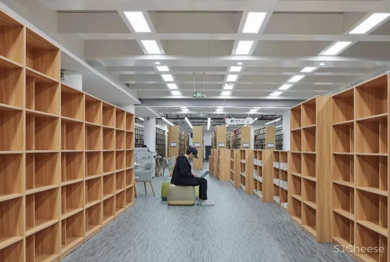 奥默默工作室 从空间生产到空间生长：交大包玉刚图书馆空间改造