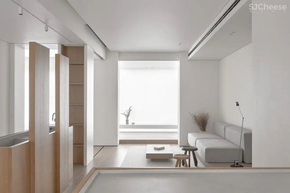 位于上海的极简住宅丨黑森林住宅 by Kanstantsin Remez, MANN Architects