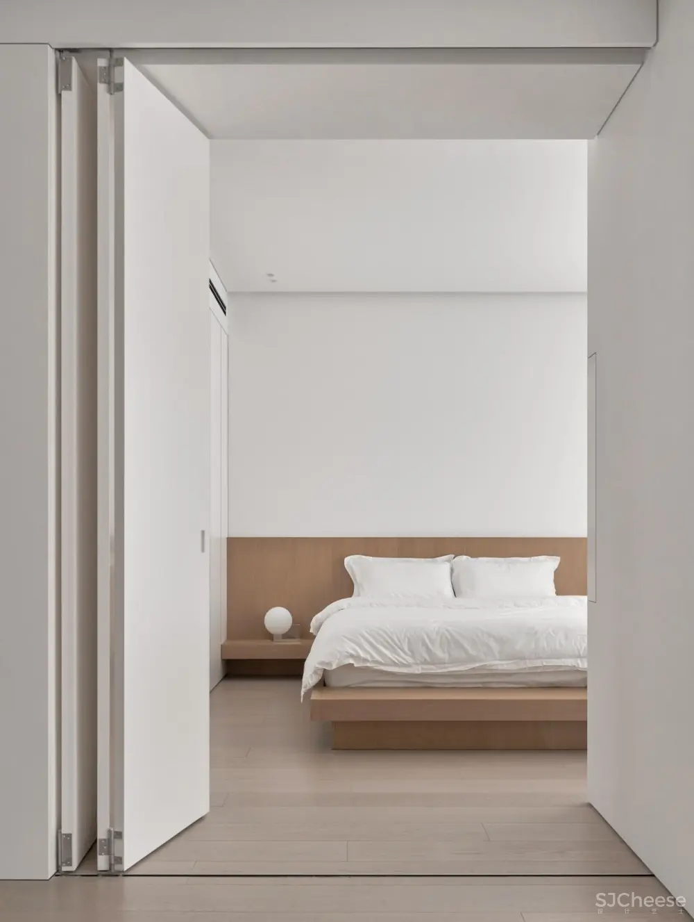 位于上海的极简住宅丨黑森林住宅 by Kanstantsin Remez, MANN Architects