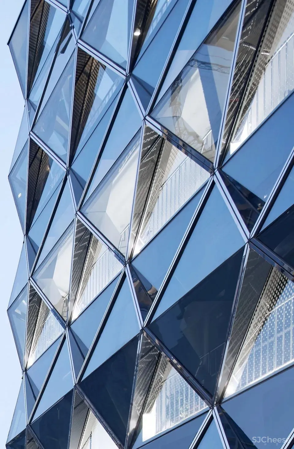 什么是LOW-E玻璃?