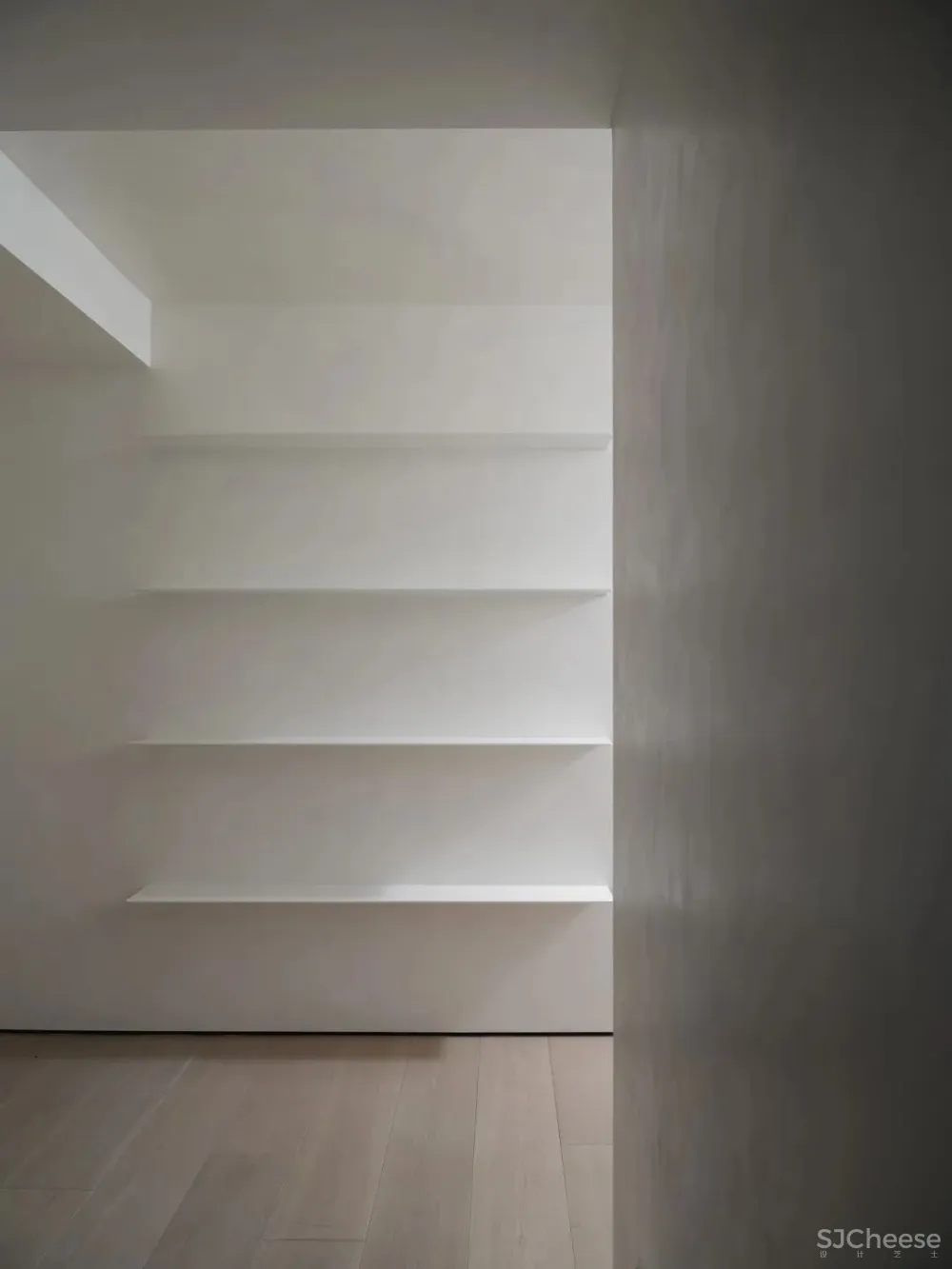 梧桐树下的420平米复式公寓 - 八荒设计