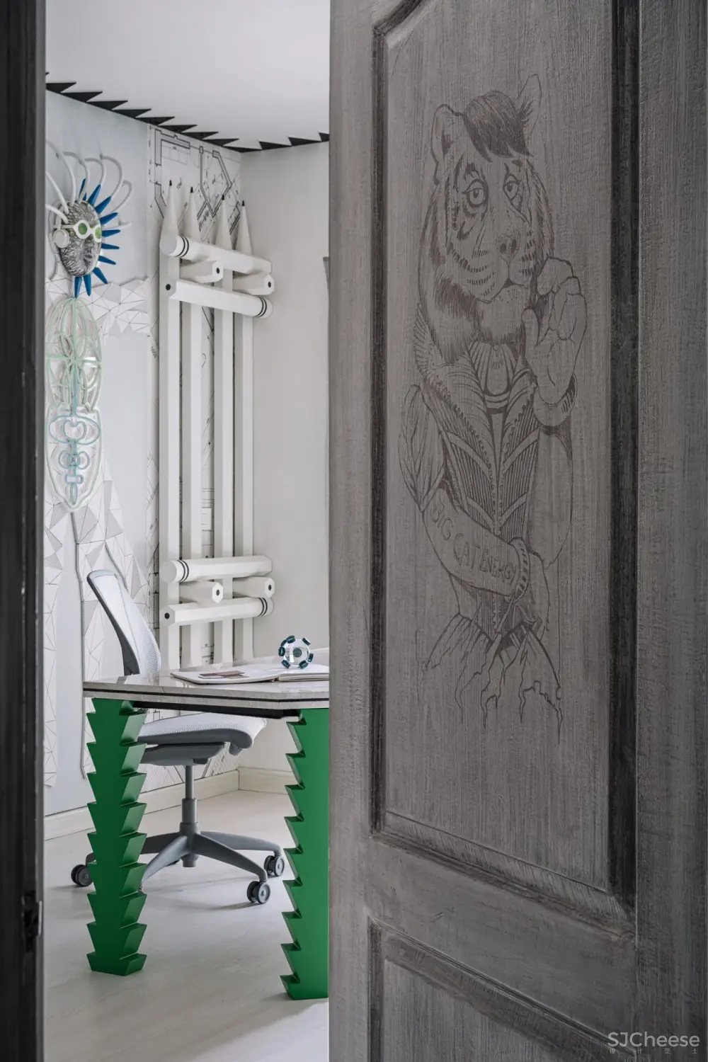 罪恶之城:在班加罗尔的一个受陌生事物启发的室内设计工作室,由Multitude of sins设计。