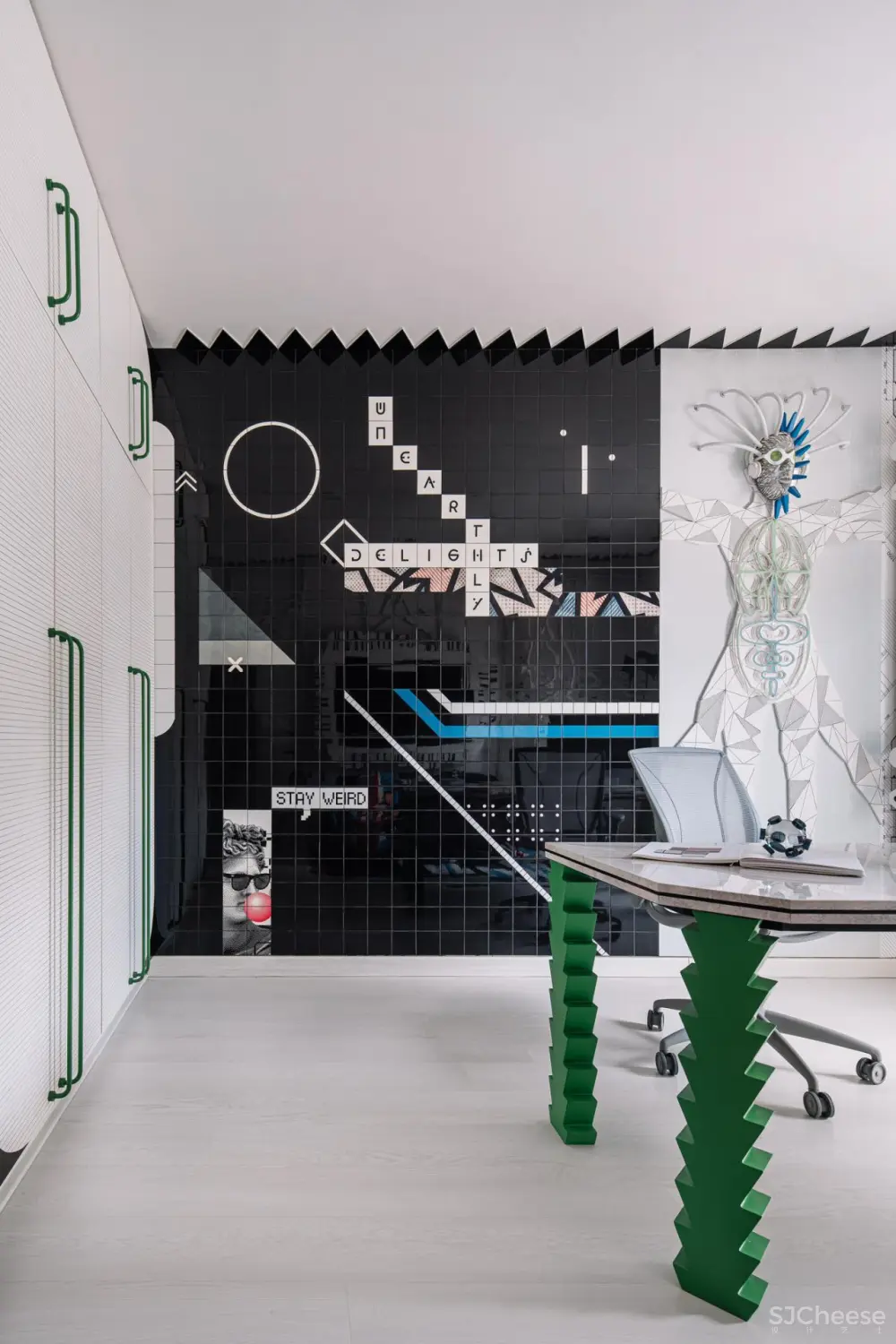 罪恶之城:在班加罗尔的一个受陌生事物启发的室内设计工作室,由Multitude of sins设计。