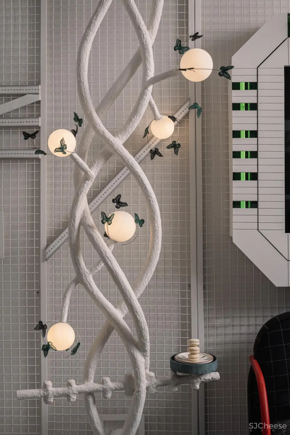 罪恶之城:在班加罗尔的一个受陌生事物启发的室内设计工作室,由Multitude of sins设计。