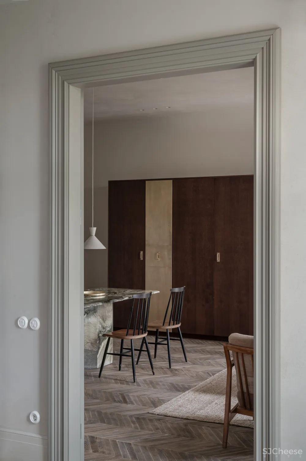 乌克兰基辅的极简主义住宅改造,Rina Lovko与Daryna Shpuryk联合设计