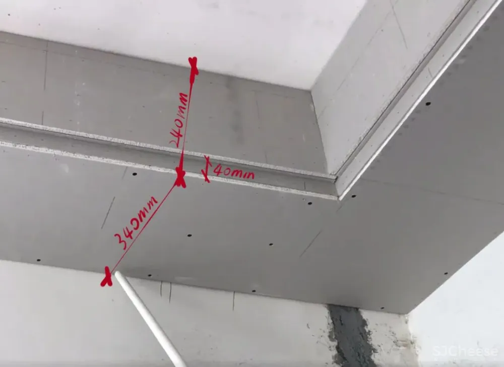 什么是网红双眼皮吊顶?