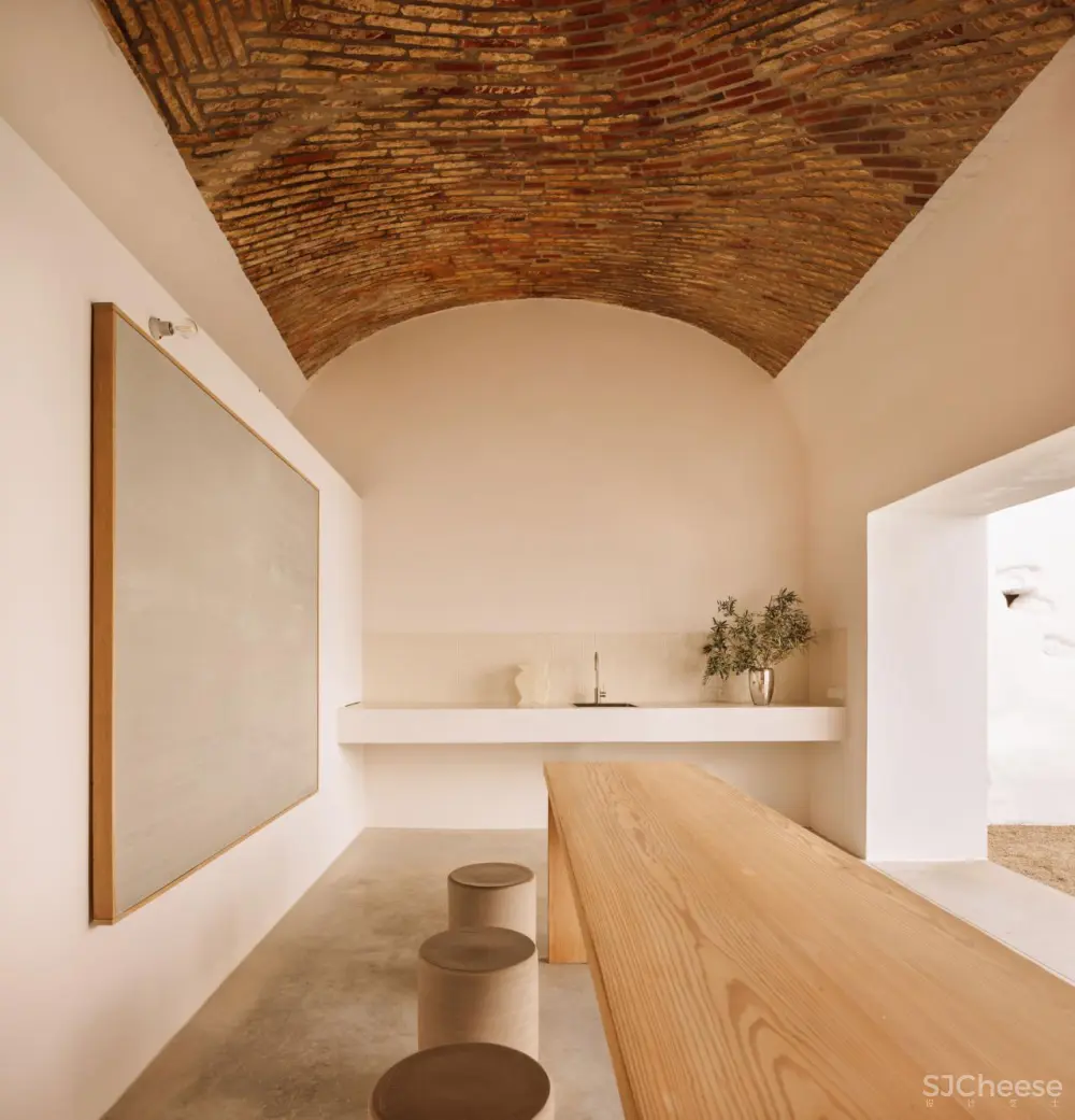 葡萄牙卡萨夸特罗度假屋,由比利时酒店品牌theaddress设计。