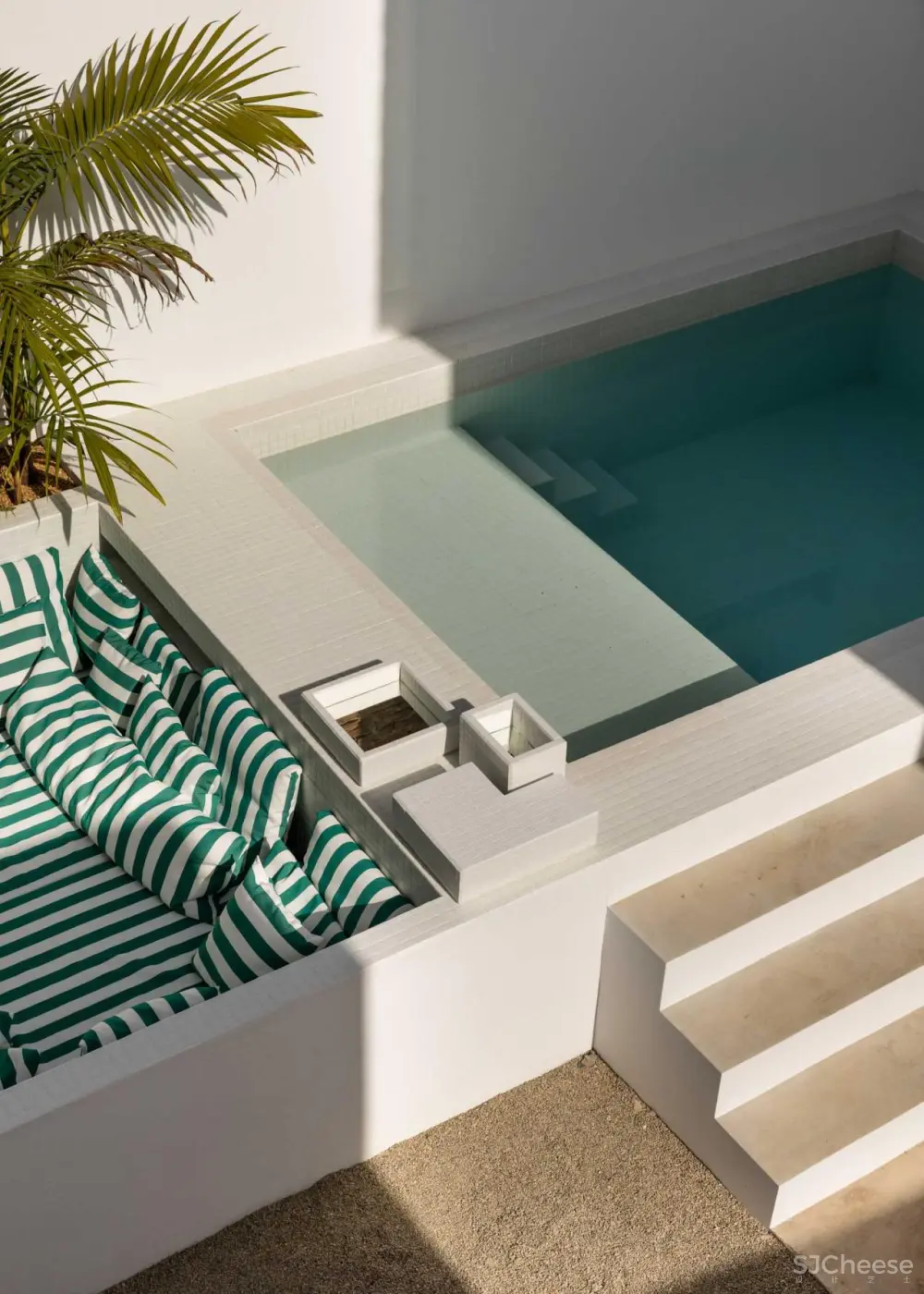 葡萄牙卡萨夸特罗度假屋,由比利时酒店品牌theaddress设计。