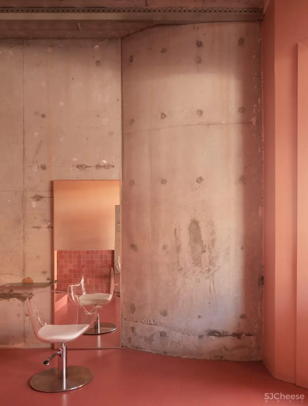 粉色与扭曲:COV 悉尼顶级美发沙龙(莫斯曼) by coffeyhallett.