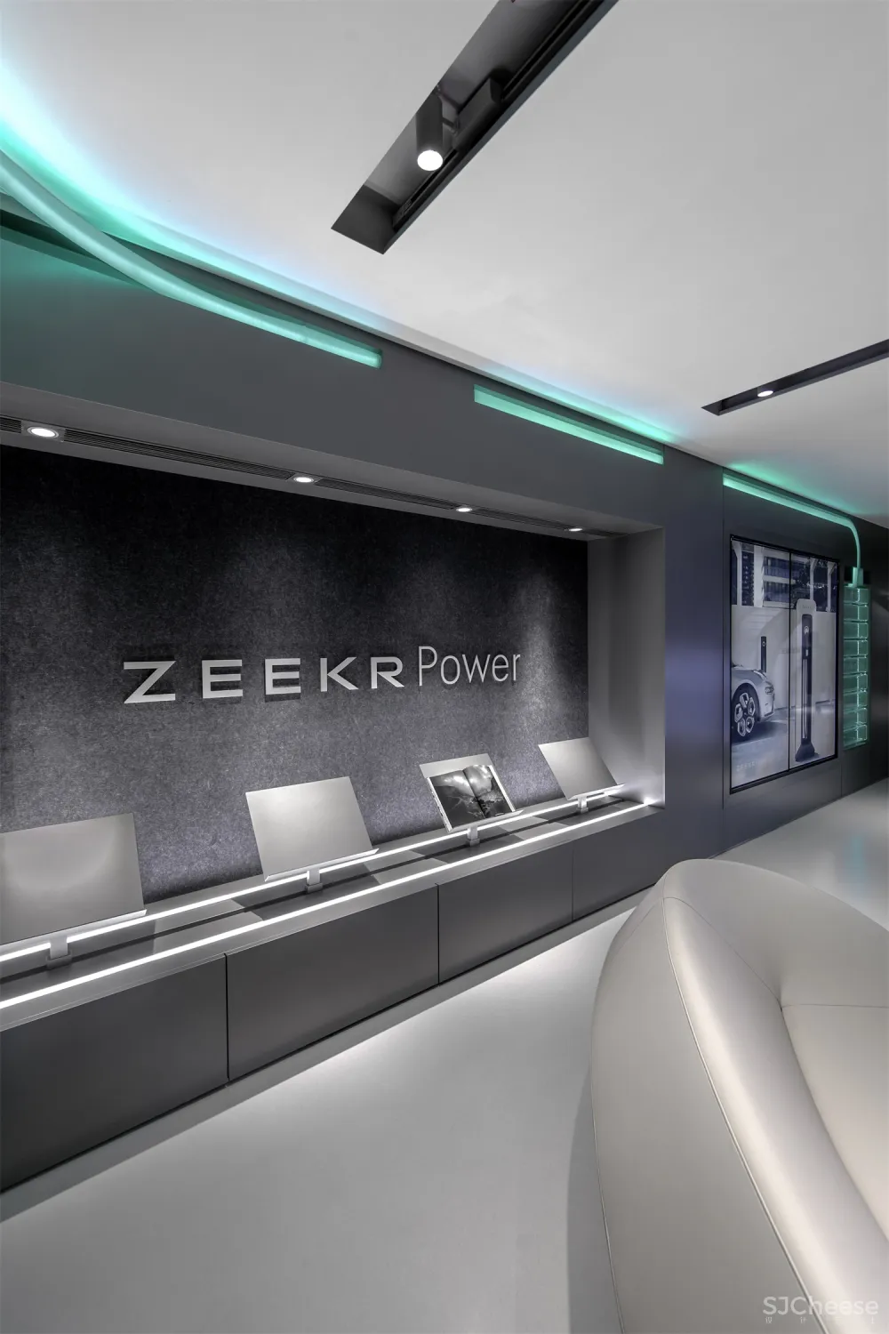 INGROUP x ZEEKR 创意碰撞,未来连接——上海外滩SOHO极氪中心设计