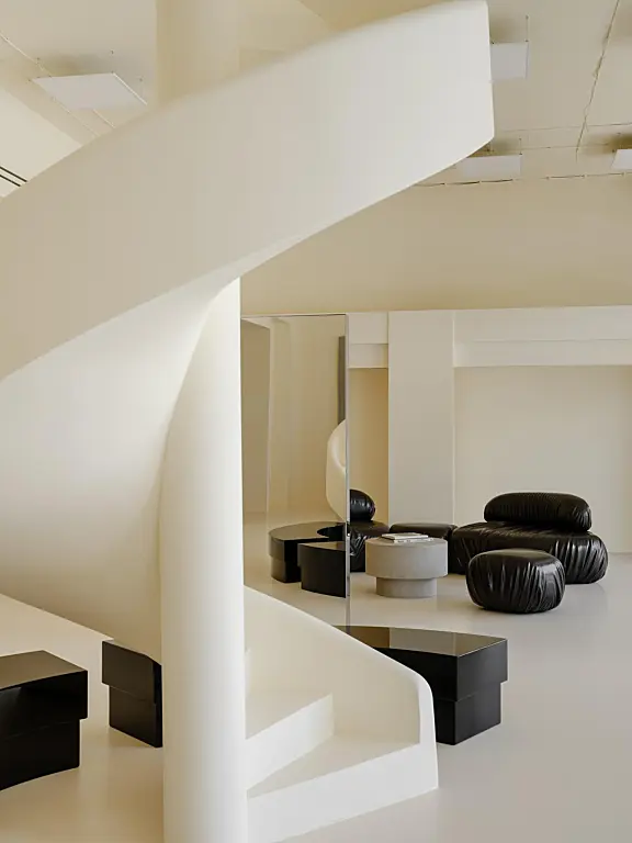 像黄油一样光滑：Polina Ditsman 设计的 primerochnaya 概念店。