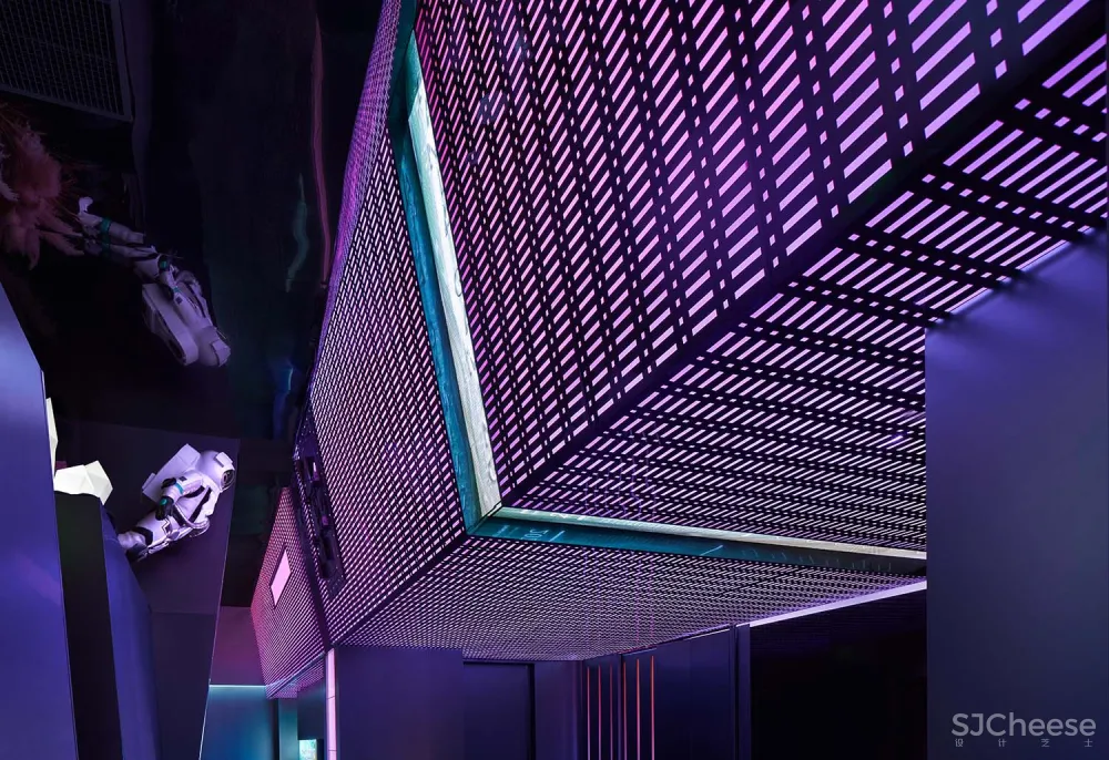 赤橙设计|熊猫电竞-虚拟现实,时空交叠