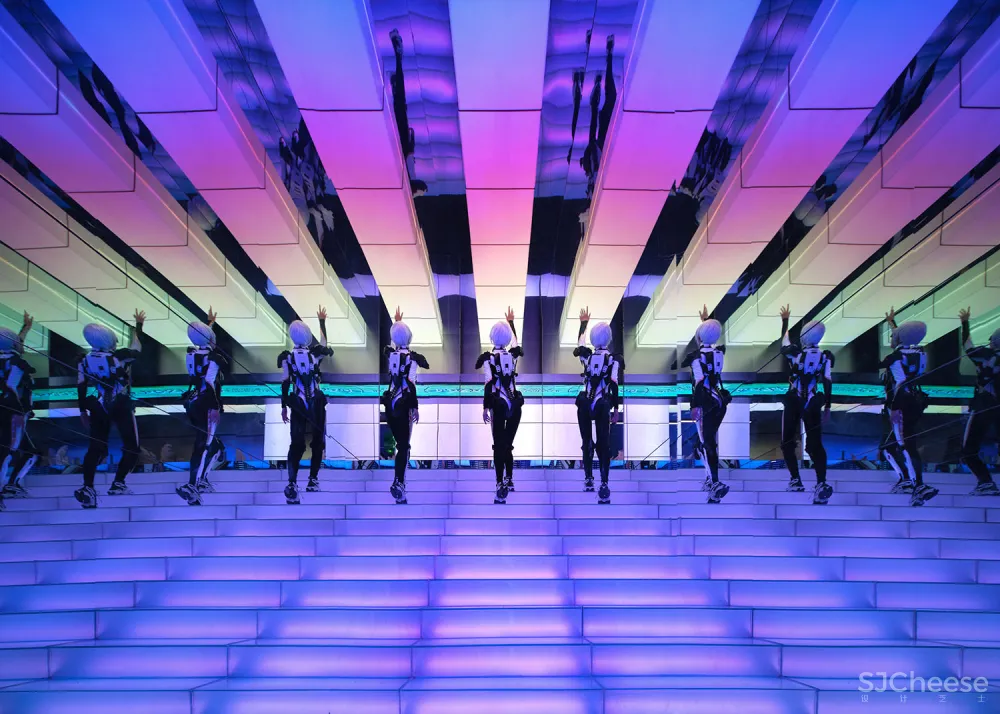 赤橙设计|熊猫电竞-虚拟现实,时空交叠