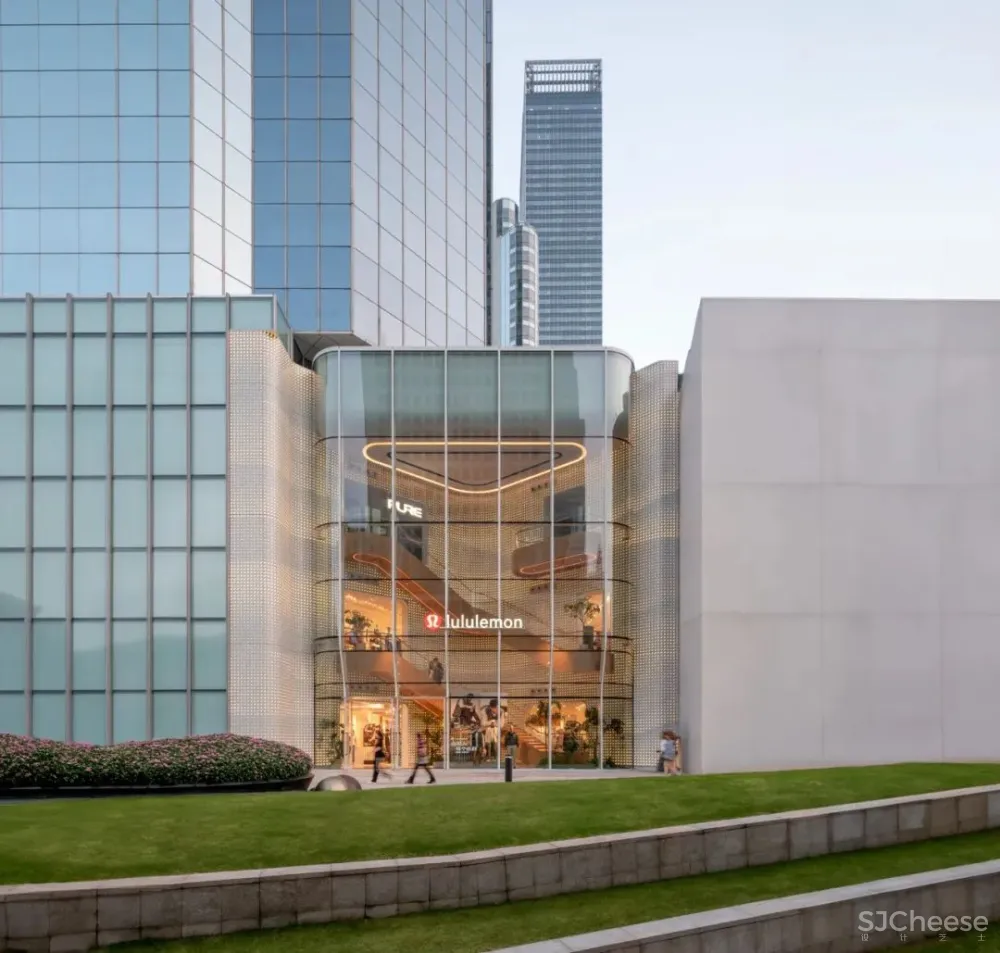 AIM | Lululemon上海旗舰店：运动、设计和社群的共融