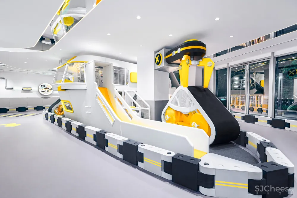 INGROUP|SPACEZOOM贝纵家庭体验中心「朱莉·原力星球」主题馆