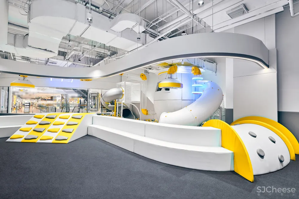 INGROUP|SPACEZOOM贝纵家庭体验中心「朱莉·原力星球」主题馆