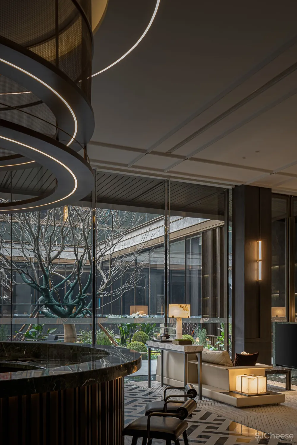 越秀X锐度 | 越秀·湖与白营销中心：湖居生活的留白