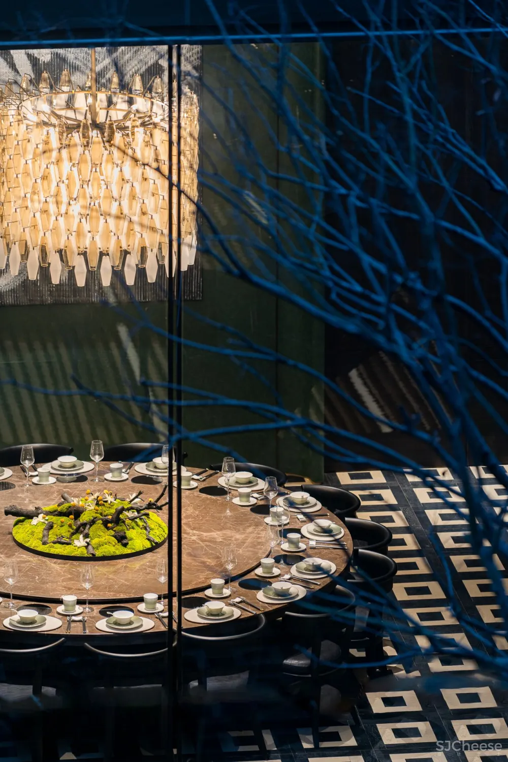 越秀X锐度 | 越秀·湖与白营销中心：湖居生活的留白