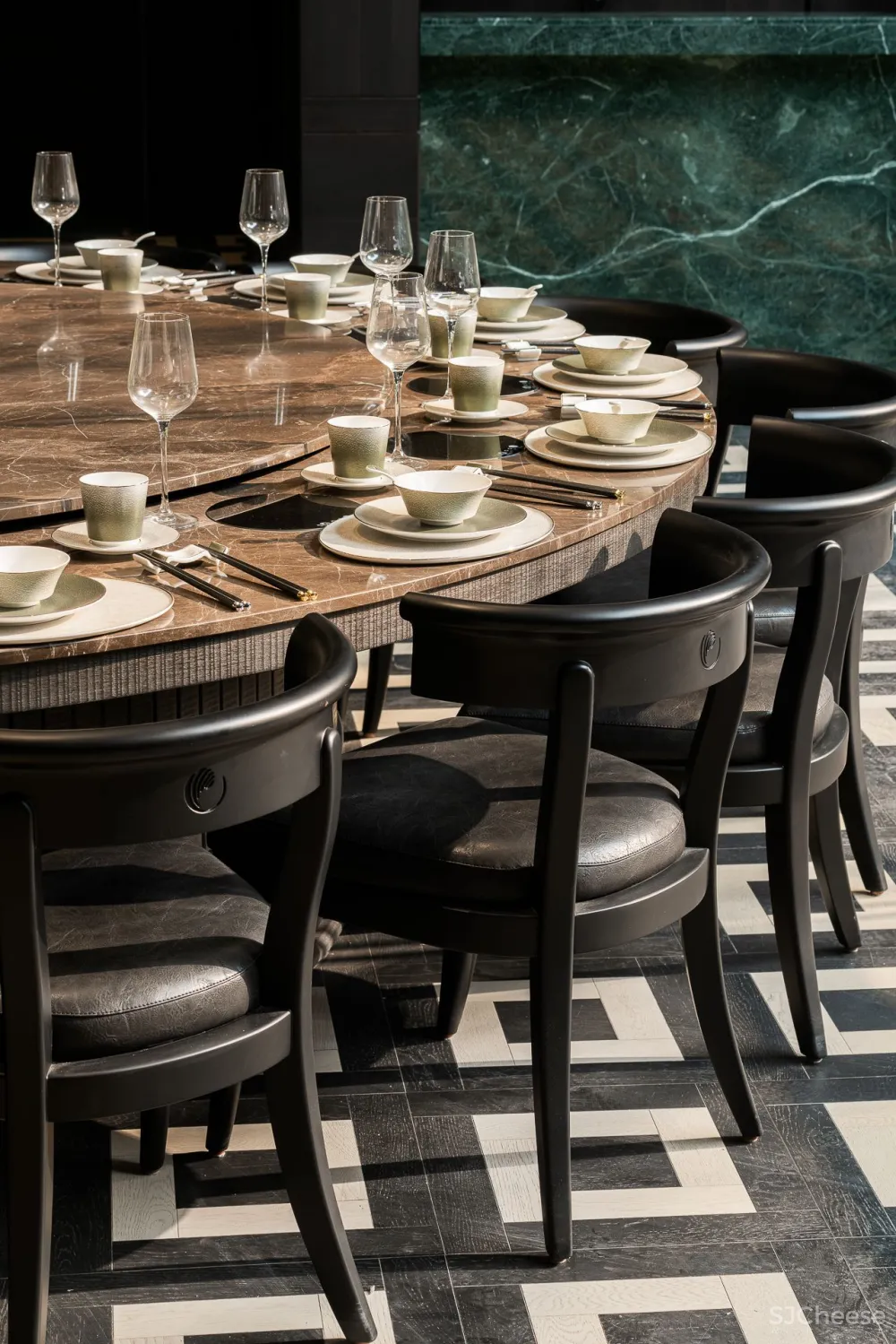 越秀X锐度 | 越秀·湖与白营销中心：湖居生活的留白