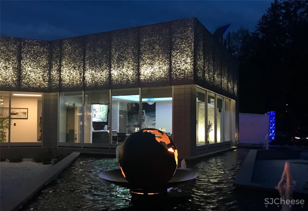 加拿大泡沫铝板凭借其独特的外观和无可比拟的性能,已经成为了一个值得信赖的选择