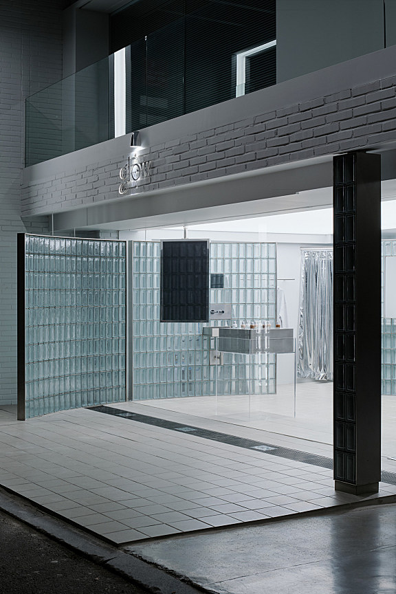 Glass Act：Indiesalon 在首尔的水晶零售体验