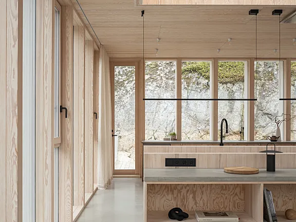 温暖与极简的碰撞，位于瑞典 Skurusundet 的简约住宅