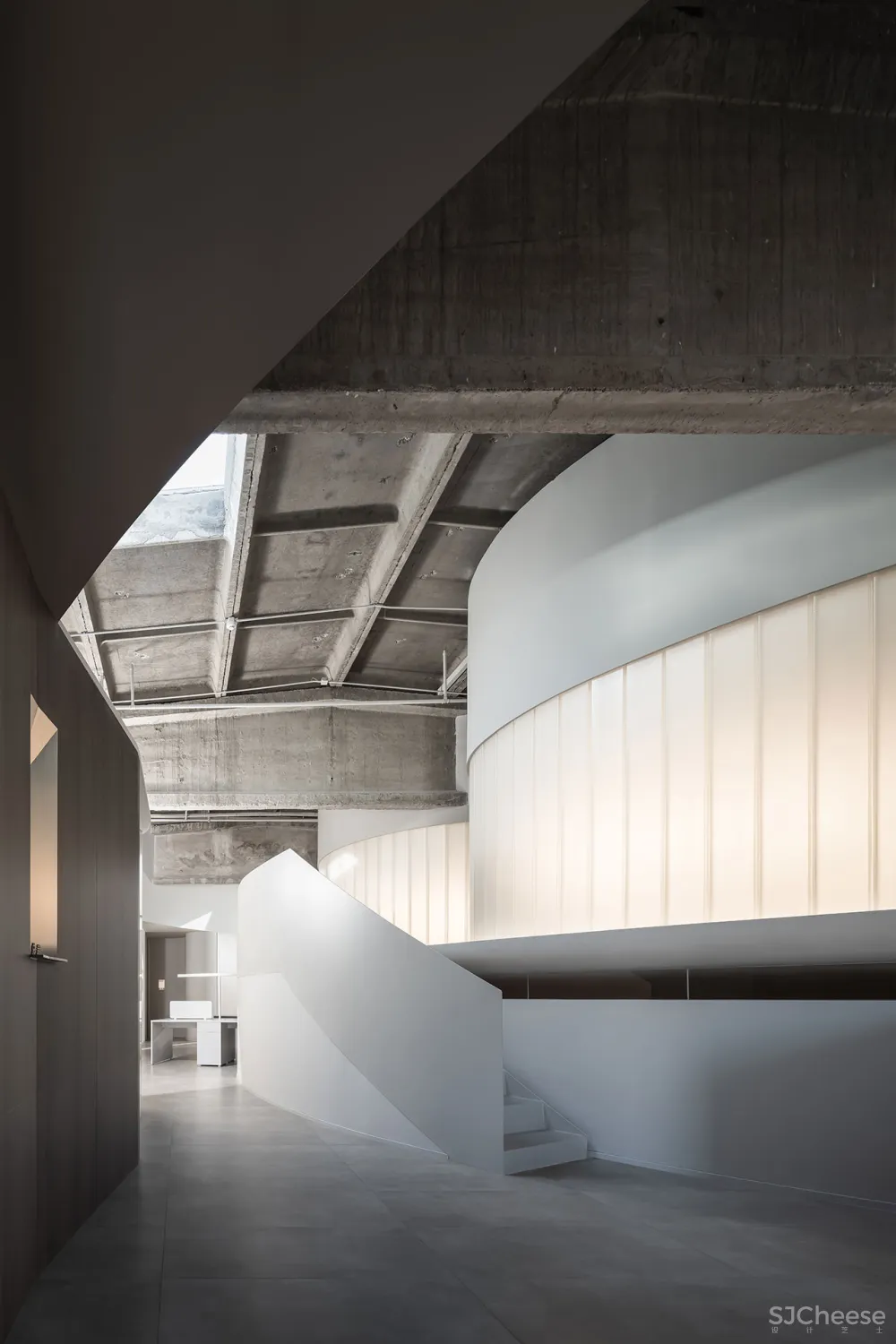 20250323194749691 沉醉于空间与几何的艺术流动与交织,北京仓库旧改办公室