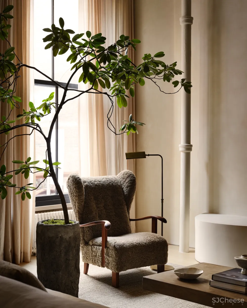 极简与温馨的碰撞，纽约豪华公寓的完美诠释