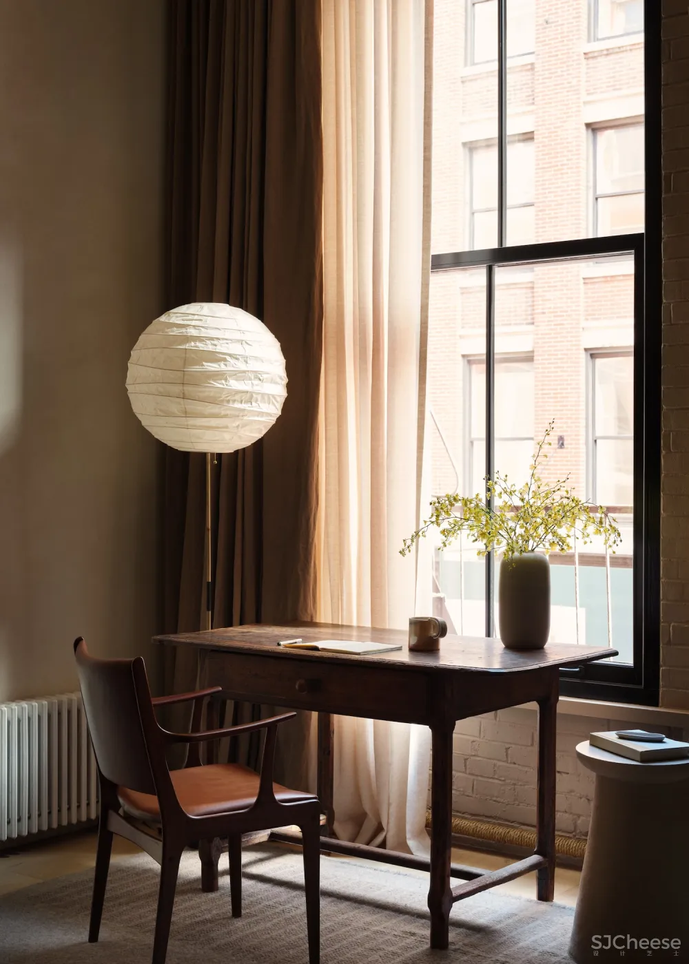 极简与温馨的碰撞，纽约豪华公寓的完美诠释