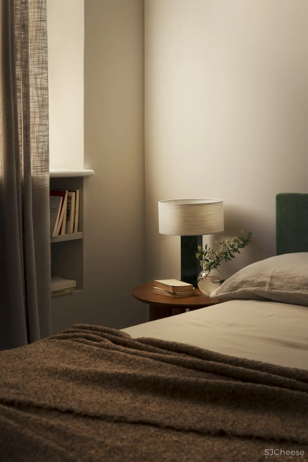 20250417170838575 游走在传统与现代之间,米兰工作室爆改为精致公寓