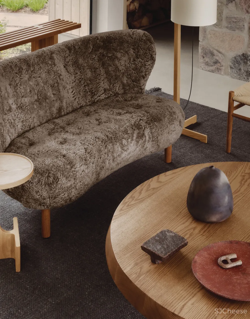 20250425091635115 诗意栖居:加拿大松岛小屋的自然与艺术融合之旅