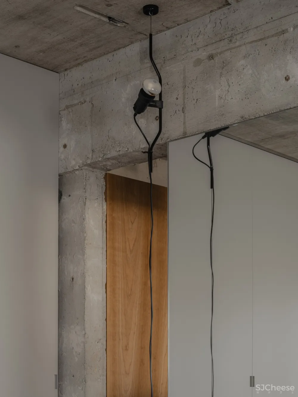 20250426223459794 50年老宅新生:东京白山住宅的极简主义美学密码